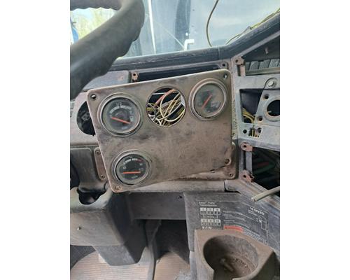 FREIGHTLINER FLD112 Cab or Cab Mount