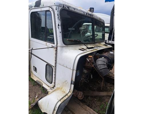 FREIGHTLINER FLD112 Cab or Cab Mount