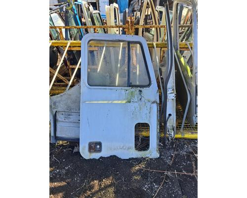 FREIGHTLINER FLD112 Door Assembly, Front