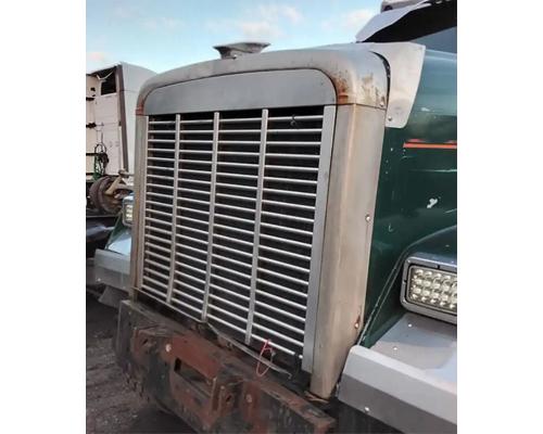 freightliner-fld120sd-grille #1441120