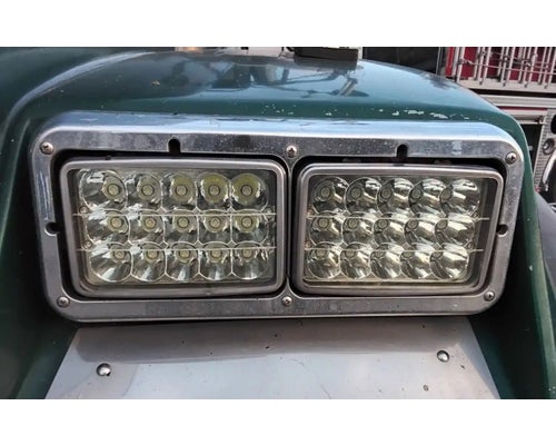Freightliner FLD120SD Headlamp Assembly # Freightliner FLD120SD Headlamp Assembly #
