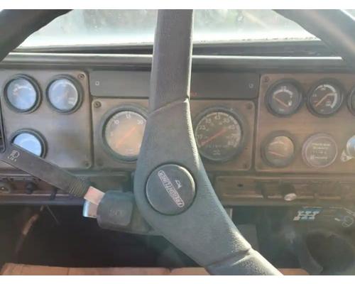  Freightliner FLD120SD Instrument Cluster #