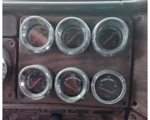  Freightliner FLD120SD Instrument Cluster #
