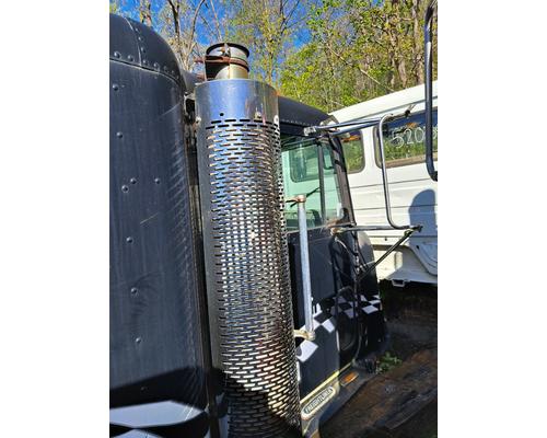 FREIGHTLINER FLD120 Cab or Cab Mount