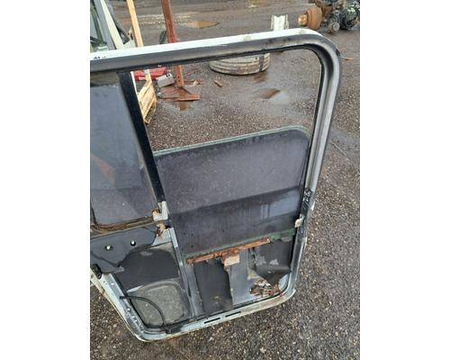 FREIGHTLINER FLD120 Door Assembly, Front