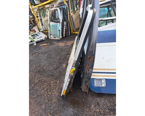 FREIGHTLINER FLD120 Door Assembly, Front