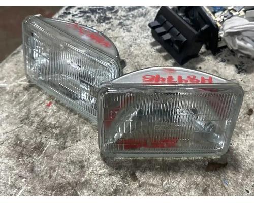 Freightliner FLD120 Headlamp Assembly # Freightliner FLD120 Headlamp Assembly #