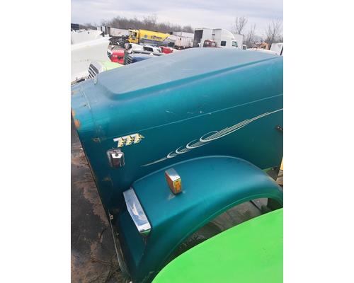 FREIGHTLINER FLD120 Hood