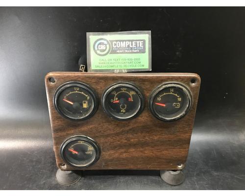  Freightliner FLD120 Instrument Cluster #