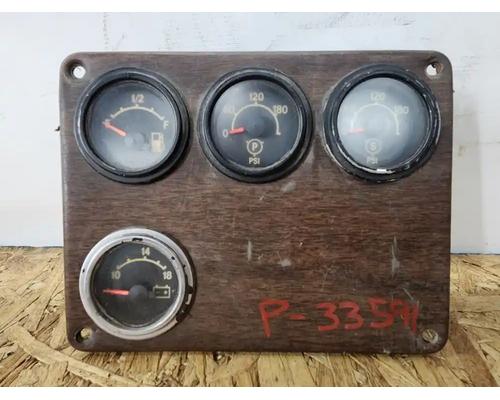  Freightliner FLD120 Instrument Cluster #