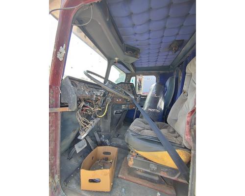 FREIGHTLINER FLD120 Parts Vehicles