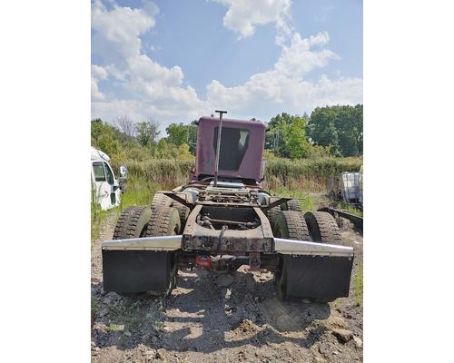FREIGHTLINER FLD120 Parts Vehicles