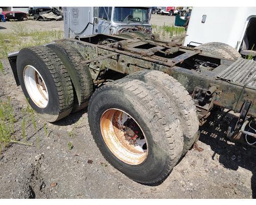 FREIGHTLINER FLD120 Rebuilders