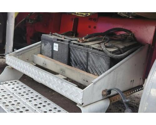 Freightliner FLD132 XL CLASSIC Battery Box #