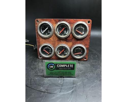  Freightliner FLD132 XL CLASSIC Instrument Cluster #