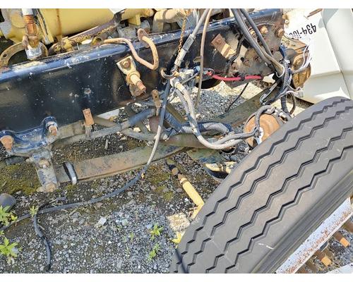 FREIGHTLINER FLD132 XL CLASSIC Parts Vehicles