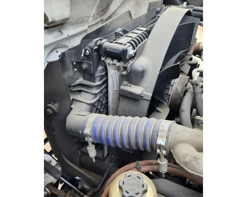 freightliner-m2-106-ac-condensor #1450562
