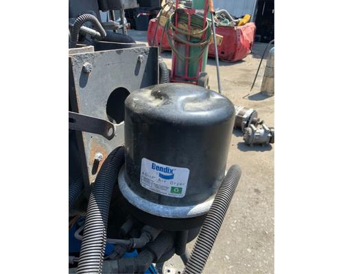  Freightliner M2 106 Air Dryer #