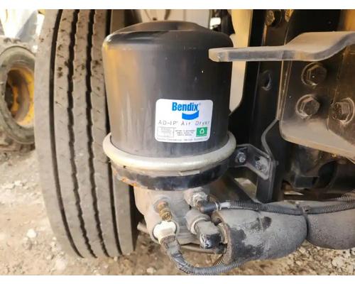  Freightliner M2 106 Air Dryer #