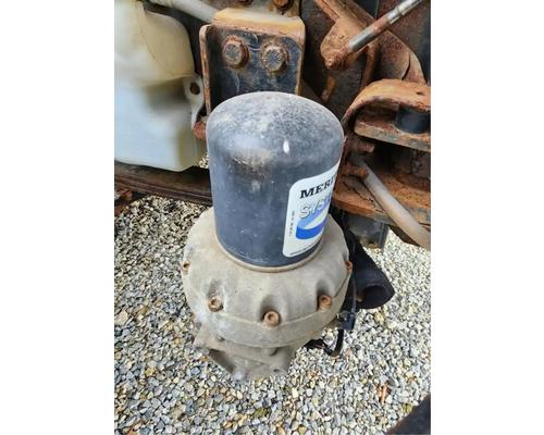  Freightliner M2 106 Air Dryer #