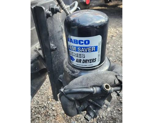  Freightliner M2 106 Air Dryer #