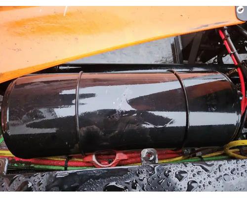 Freightliner M2 106 Air Tank # Freightliner M2 106 Air Tank #