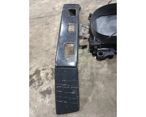 FREIGHTLINER M2 106 Bumper Assembly, Front