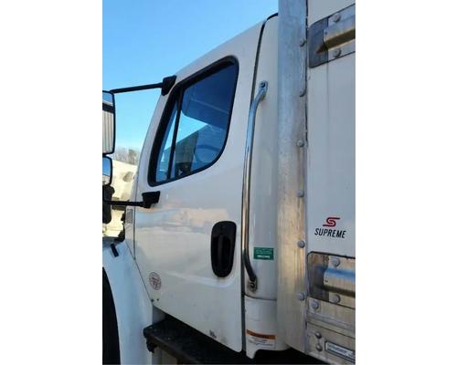  Freightliner M2 106 Cab #