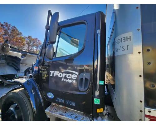 freightliner-m2-106-cab #1438057