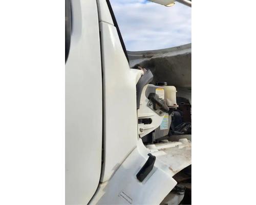Freightliner M2 106 Cowl # Freightliner M2 106 Cowl #