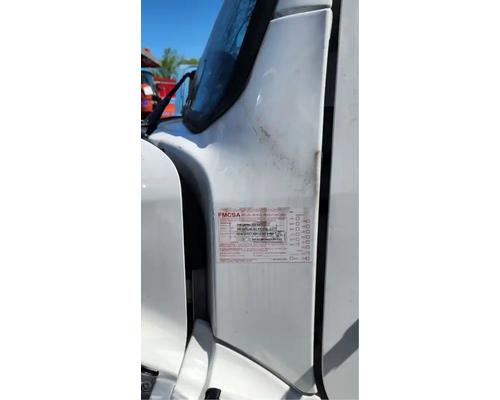  Freightliner M2 106 Cowl #