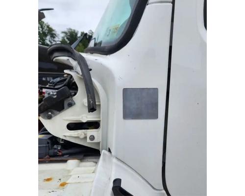 Freightliner M2 106 Cowl # Freightliner M2 106 Cowl #