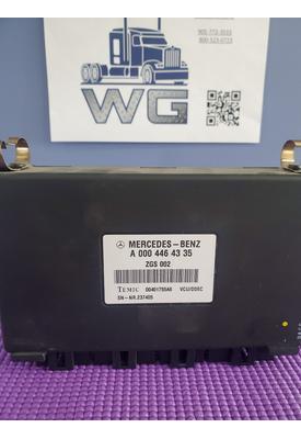 FREIGHTLINER M2 106 Cab Control Module ECM