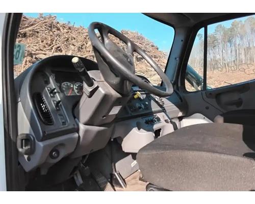 freightliner-m2-106-dash-assembly #1442755