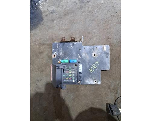 FREIGHTLINER M2 106 Fuse Box