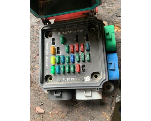 FREIGHTLINER M2 106 Fuse Box