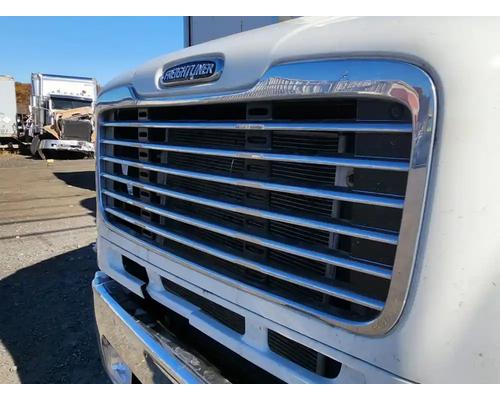 Freightliner M2 106 Grille # Freightliner M2 106 Grille #
