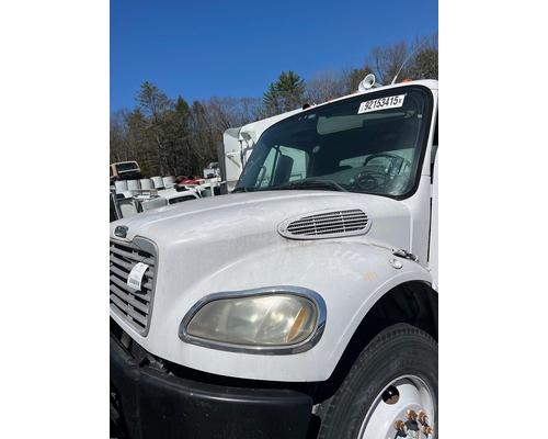 2006 FREIGHTLINER M2-106 Hood #