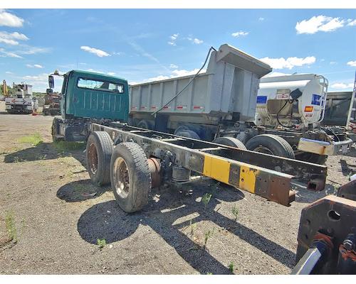 FREIGHTLINER M2 106 Parts Vehicles