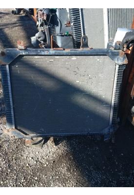 FREIGHTLINER M2 106 Radiator