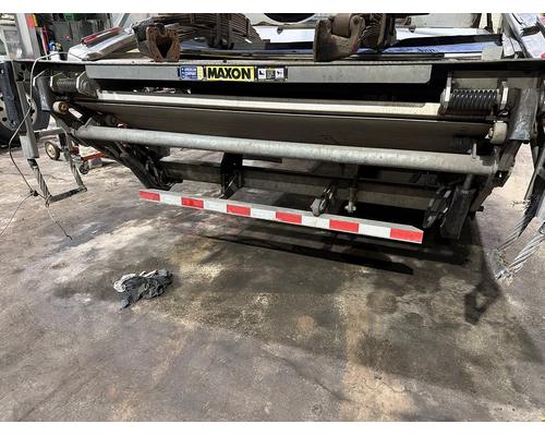 FREIGHTLINER M2 106 Rebuilders