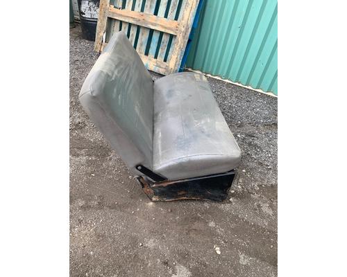 FREIGHTLINER M2 106 Seat, Front