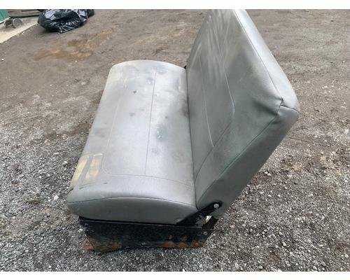 FREIGHTLINER M2 106 Seat, Front