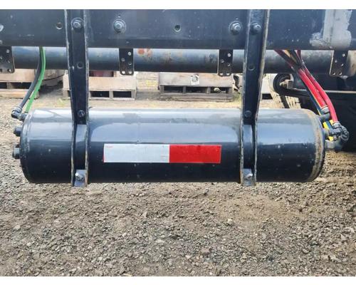 freightliner-m2-112-medium-duty-air-tank #1449385