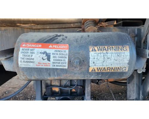 Freightliner M2 112 Medium Duty Air Tank # Freightliner M2 112 Medium Duty Air Tank #