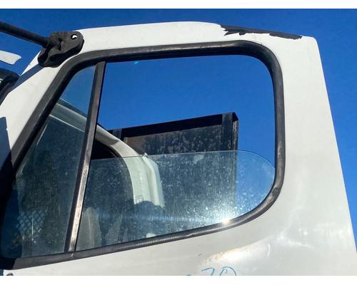 freightliner-m2-112-medium-duty-windshield #1331087