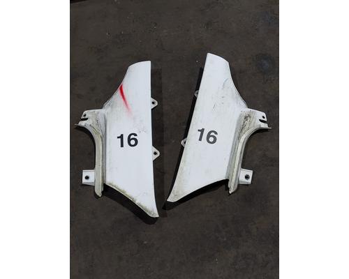 FREIGHTLINER M2 112 Body Parts Misc.