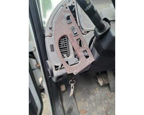 FREIGHTLINER M2 112 Cab or Cab Mount