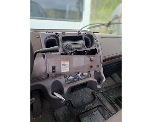 FREIGHTLINER M2 112 Cab or Cab Mount