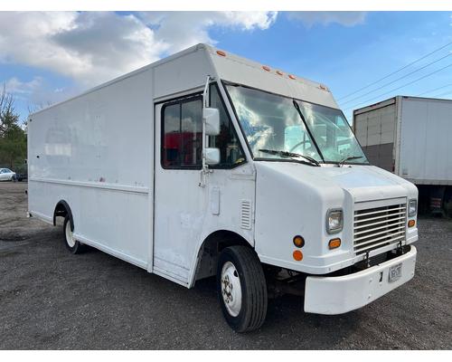 FREIGHTLINER MT45 Chassis Complete Vehicle